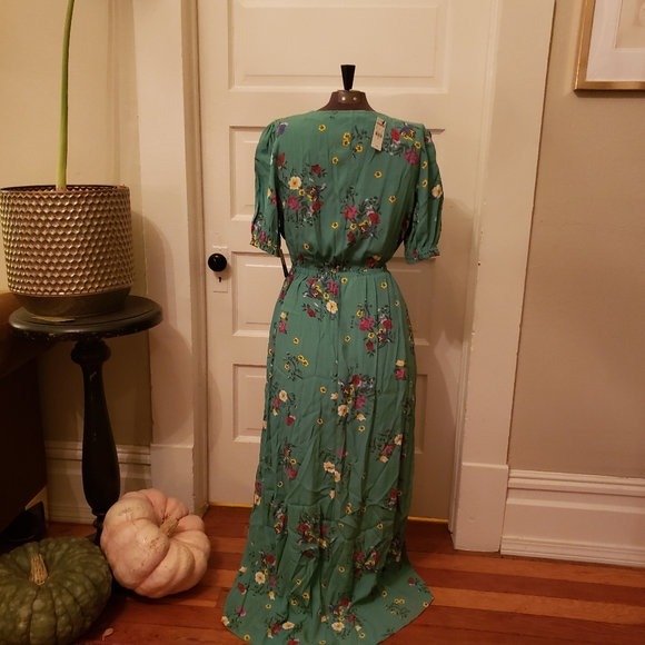 Green Floral Express Maxi Dress - Picture 4 of 7